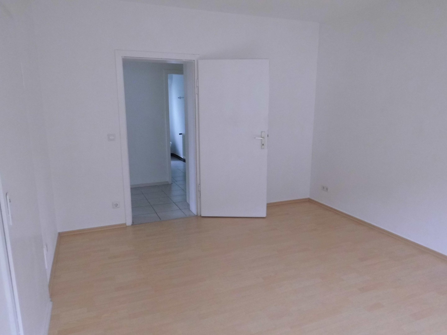 Stadthaus mit Charme, 7 Wohnungen, 4 Garagen – Stuttgart – Vorschaubild 9
